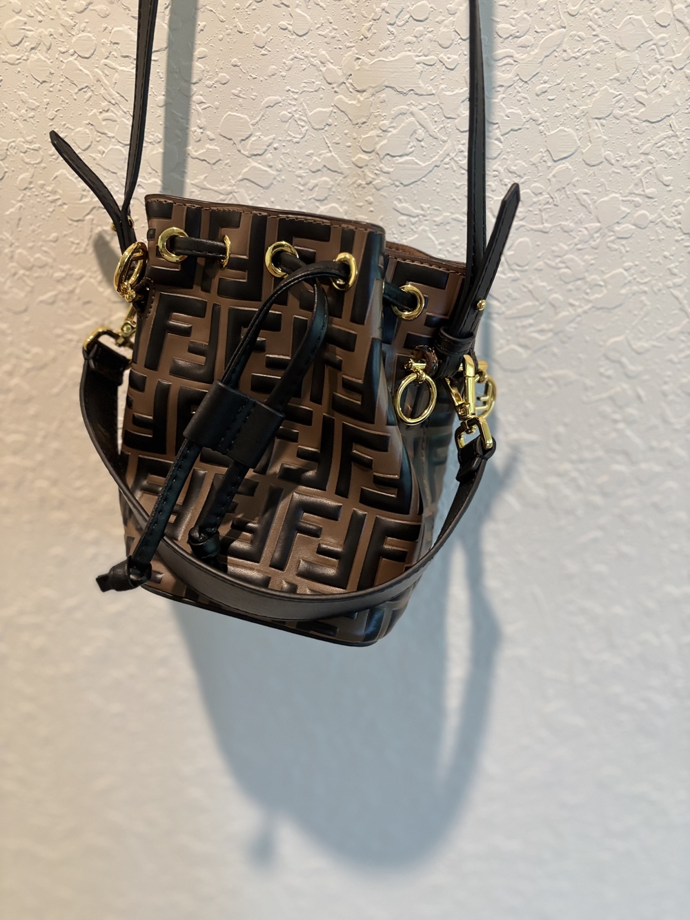 Fendi Black Embossed Logo Shoulder Bag - Picture 6 of 9